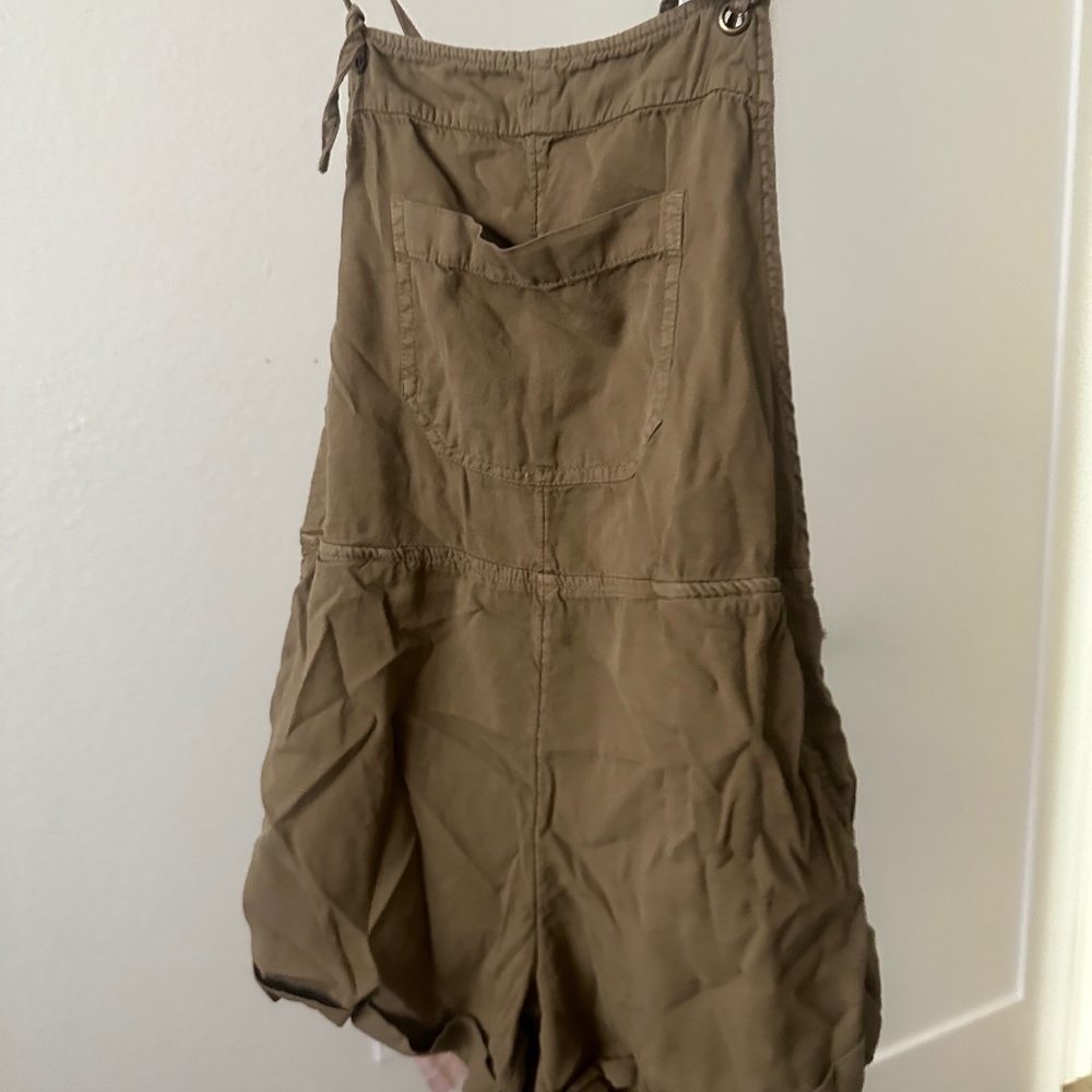 Green romper